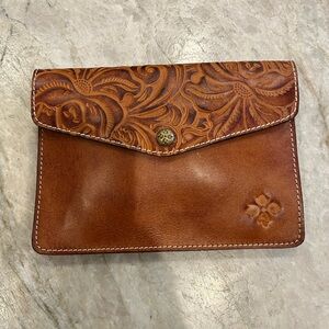 Patricia Nash Tan Clutch